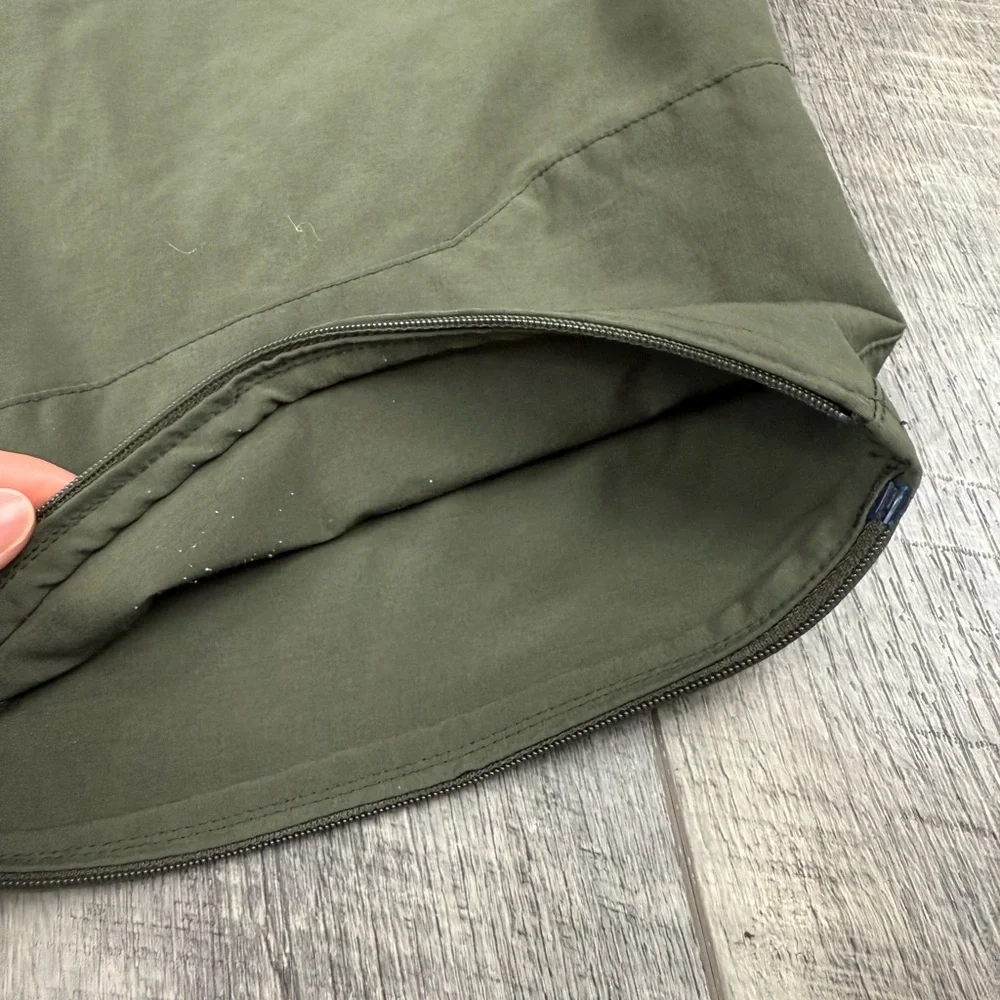 North Face Mens Olive Hiking Shorts‎